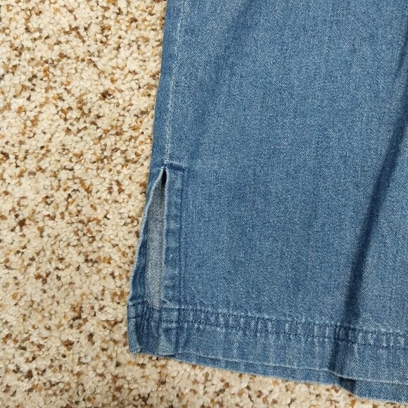 3529 Size XL Upcycled Susan Bristol Jean Vest with Appliqued Flowers. - Picture 6 of 8